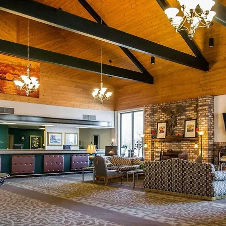 Quality Inn & Suites Escanaba North-2